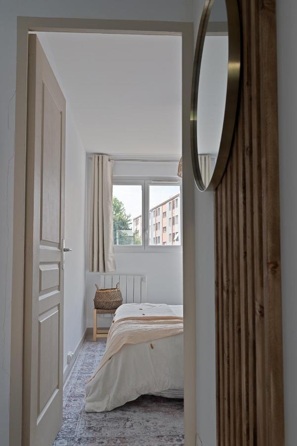 Appartement Spacieux 1 Chambre Parking Gratuit Valence  Buitenkant foto