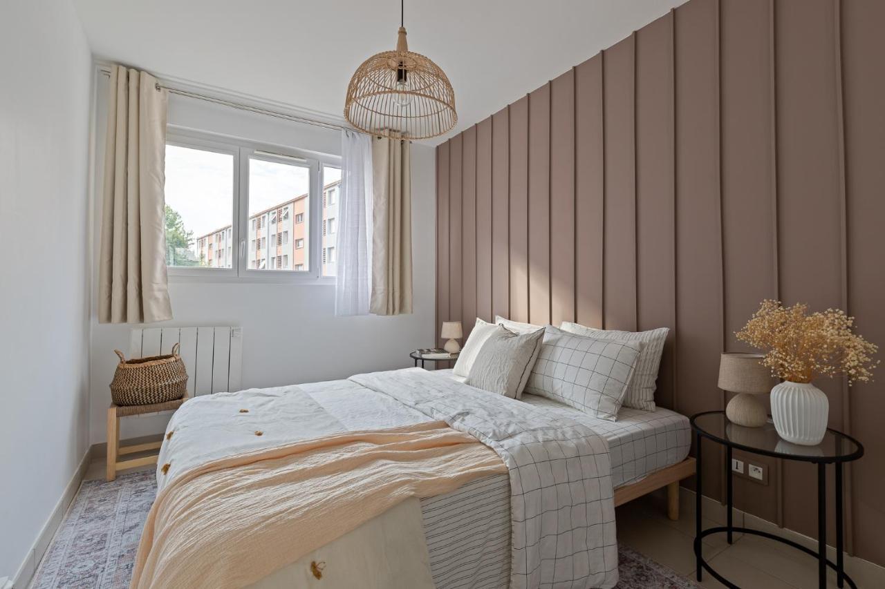 Appartement Spacieux 1 Chambre Parking Gratuit Valence  Buitenkant foto
